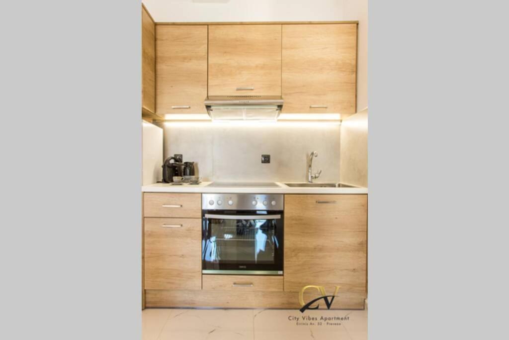 City Vibes Apartment 프레베자 외부 사진
